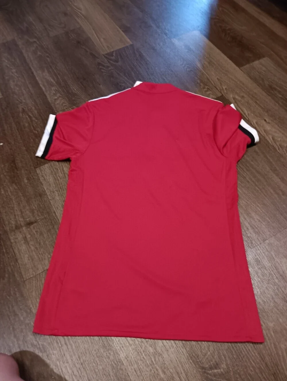 adidas Red Manchester United Home Jersey with Chevrolet Crest Sz S